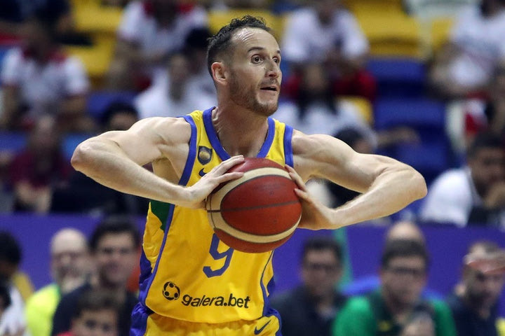 MundoBasket 2023: Οι Χουέρτας και Καμπόκλο ξεχωρίζουν στις κλήσεις της Εθνικής Βραζιλίας