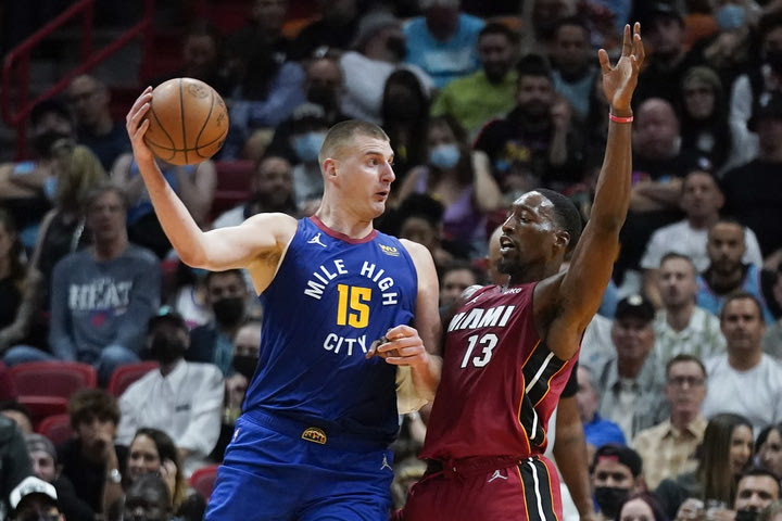 NBA Finals, Γιόκιτς: Οι Νάγκετς έχουν ρεκόρ 0-3 στα φετινά playoffs όταν ο Σέρβος σημειώνει +40 πόντους