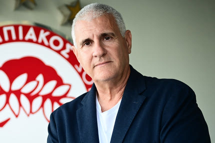 Ολυμπιακός: Το δεξί χέρι του Κορδόν, Χοσέ Ιγκνάσιο Ναβάρο και το άνοιγμα στην αγορά της Λατινικής Αμερικής