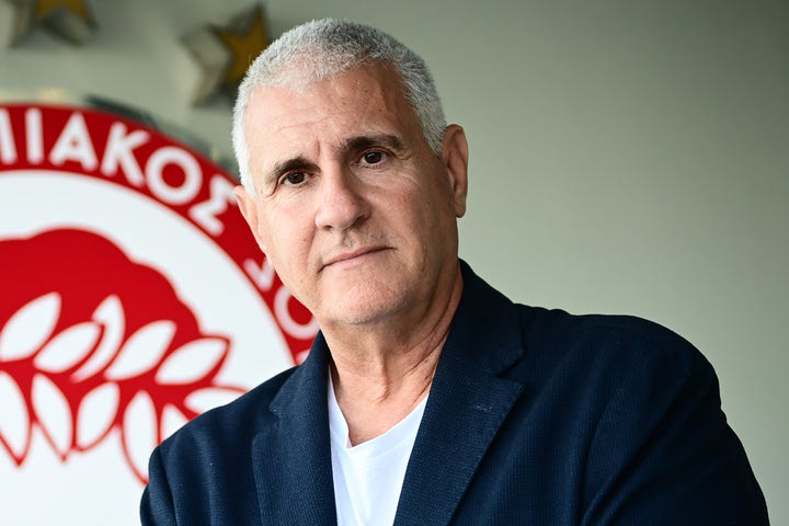 Ολυμπιακός: Ο Χοσέ Ιγνάσιο Ναβάρο και ο Χάιμε Κορδόν στο πλευρό του Αντόνιο Κορδόν