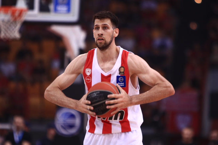 Λούντζης: “Υπήρχε άδειασμα μετά τον τελικό της EuroLeague, πάμε στο ΟΑΚΑ για την νίκη”