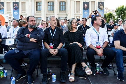 Τεντόγλου: Ο Βαγγέλης Μαρινάκης παρακολούθησε τον αγώνα του στο Piraeus Street Long Jump