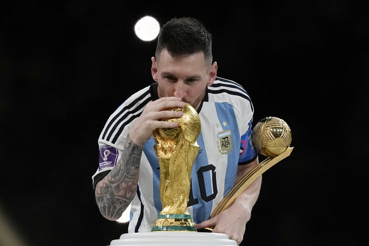 FIFA The Best 2023: O απόλυτος Μέσι πήρε το βραβείο για τον καλύτερο ποδοσφαιριστή στον κόσμο