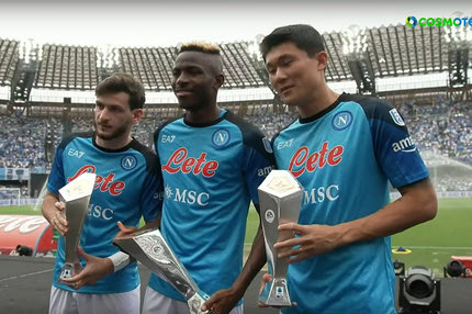 Νάπολι: Βράβευση και αποθέωση για Κβαρατσχέλια, Όσιμεν και Κιμ
