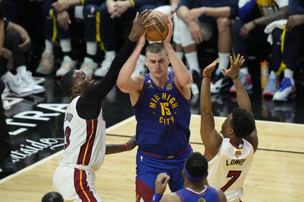 NBA Finals, Γιόκιτς: Τα highlights της ραψωδίας του Σέρβου στο Game 3 και τα ιστορικά ρεκόρ του