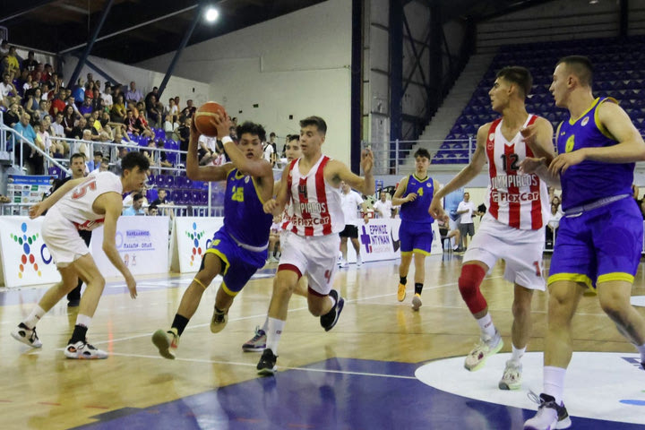 Ολυμπιακός – Περιστέρι 50-69: Επιβλητικοί πρωταθλητές Παίδων οι “κυανοκίτρινοι”