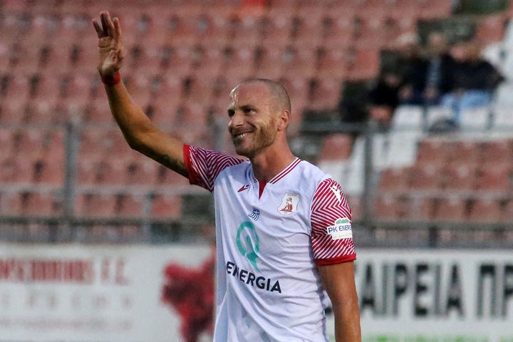 Το αντίο του Παπάζογλου: “Το ποδόσφαιρο είναι ένα πάθος ζωής, τιμή και προνόμιο που εκπροσώπησα τόσες πολλές ομάδες”