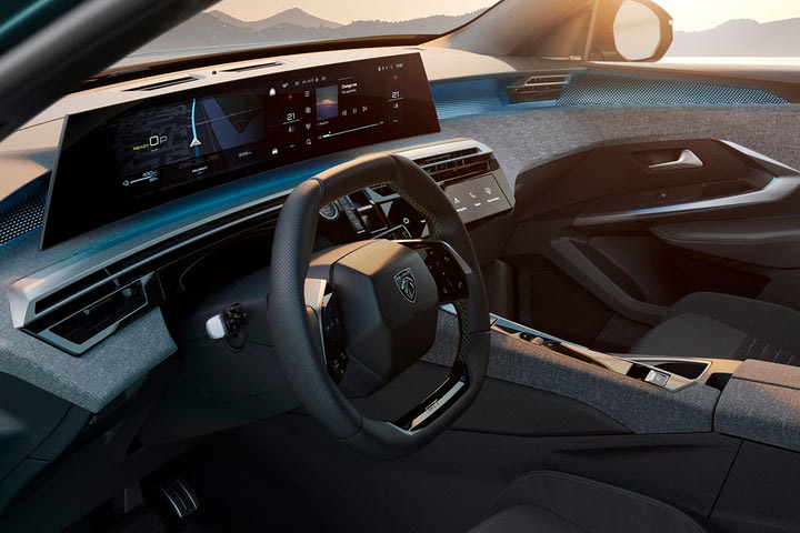 Στο ολοκαίνουργιο Peugeot 3008 το πανοραμικό νέο i-Cockpit