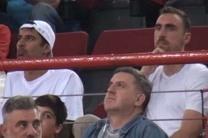 Ολυμπιακός: Το φιλικό… ντου στον Κάναν, οι Πρίντεζης-Μιλουτίνοβ και οι εκδηλώσεις του κόσμου στο Game 1 με τον Παναθηναϊκό