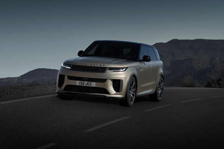 Νέο Range Rover Sport SV, με κορυφαίες επιδόσεις και απαράμιλλη πολυτέλεια