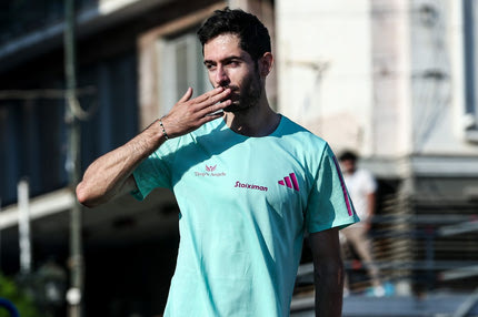 Τεντόγλου: Αποθέωση για τον Μίλτο στο Piraeus Street Long Jump