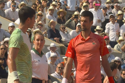 Αλκαράθ – Τζόκοβιτς: Ο Σέρβος έκανε “ακούραστο” break λόγω ιατρικού time-out του Ισπανού