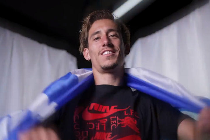 Τσιμίκας: “Στη Λίβερπουλ εκπροσωπώ την Ελλάδα μας, είμαι κι εγώ Scouser τώρα”