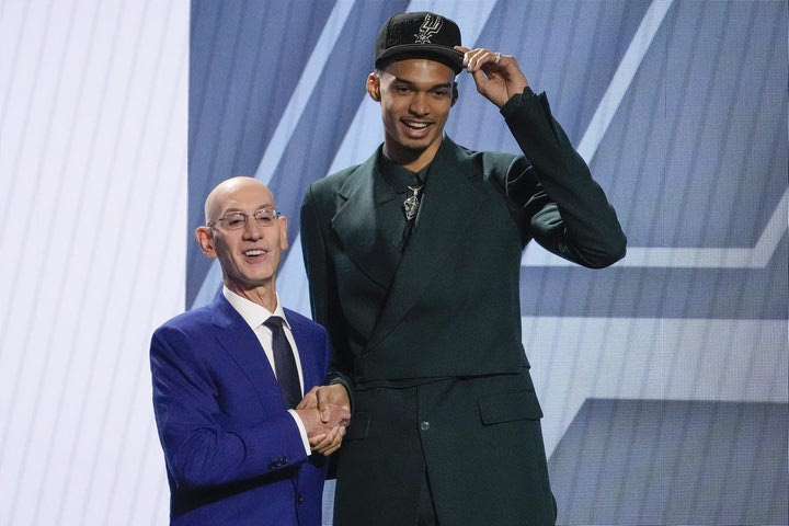 NBA Draft 2023, Γουεμπανιαμά: Ρεκόρ τηλεθέασης την στιγμή που επιλέχθηκε στο Νο1 από τους Σπερς