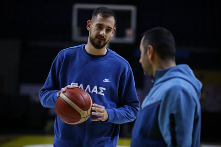 ΑΕΚ μεταγραφές: Ο Χατζηδάκης αποχώρησε από τον Κολοσσό και επιστρέφει στην Ένωση