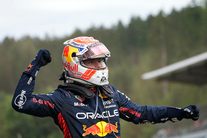 Formula 1: Γιατί η Red Bull RB19 δεν αγγίζεται από τις βελτιώσεις των Aston, Ferrari και Mercedes
