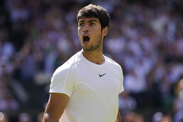 Wimbledon: Στον τρίτο γύρο χωρίς να χάσουν σετ Αλκαράθ, Μεντβέντεφ, Μπερετίνι και Ρούνε
