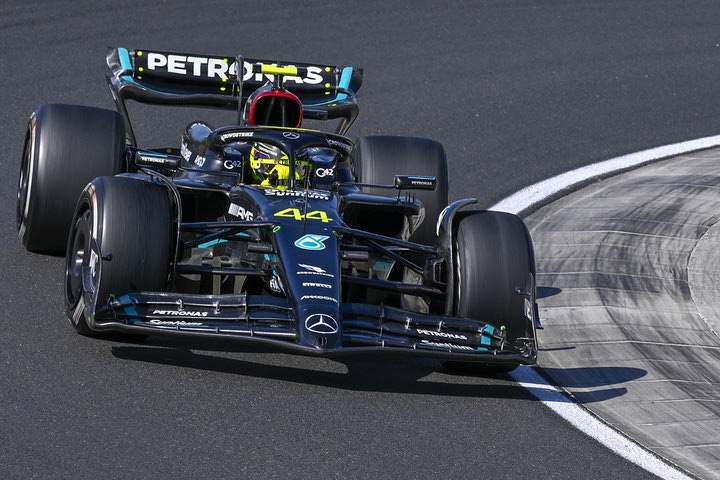 Formula 1: Χάμιλτον και Mercedes φέρεται να συμφώνησαν για νέο διετές συμβόλαιο