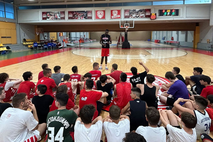 Ολυμπιακός: Ο Φαλ βρέθηκε στο Advanced Basketball & Athletics camp