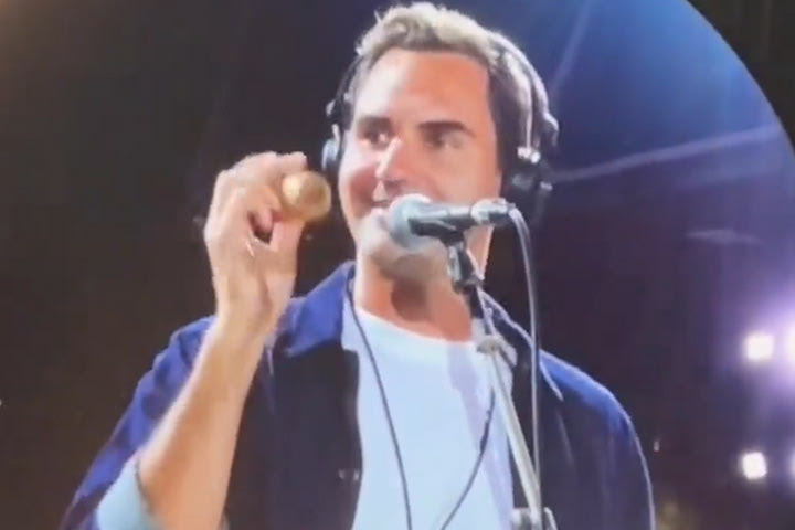 Φέντερερ: Ξεσήκωσε το κοινό σε συναυλία των Coldplay, ανέβηκε στη σκηνή και τραγούδησε μαζί τους