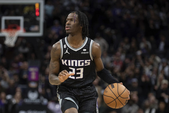 NBA, Κινγκς: Κλείνουν το ρόστερ τους, έδωσαν 2 τα 3 two-way συμβόλαιά τους, αυτό είναι το νέο Depth Chart της ομάδας του Βεζένκοβ
