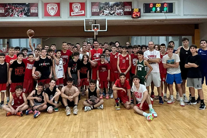 Ολυμπιακός: Στο Advance Basketball & Athletics ο Γιαννούλης Λαρεντζάκης