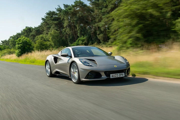 Πόσο κάνει η Emira με το δυνατότερο 4κύλινδρο κινητήρα στην ιστορία της Lotus