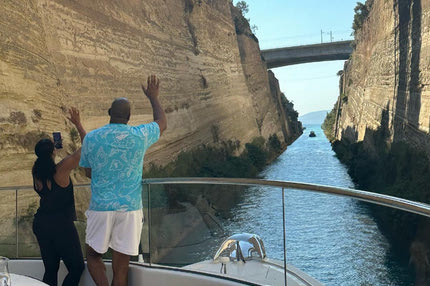 Ο Μάτζικ Τζόνσον διέσχισε τη διώρυγα της Κορίνθου και χαιρέτησε τον κόσμο