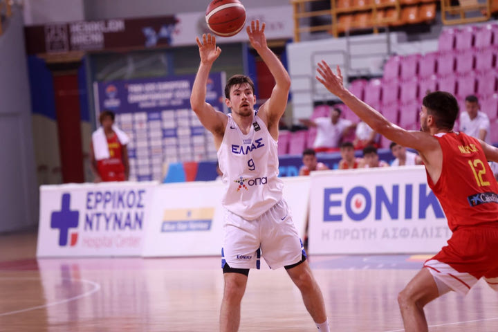Ελλάδα – Ισπανία 74-63: Οικονομόπουλος και Ναυπλιώτης ξεχώρισαν στη φιλική νίκη της Εθνικής Νέων
