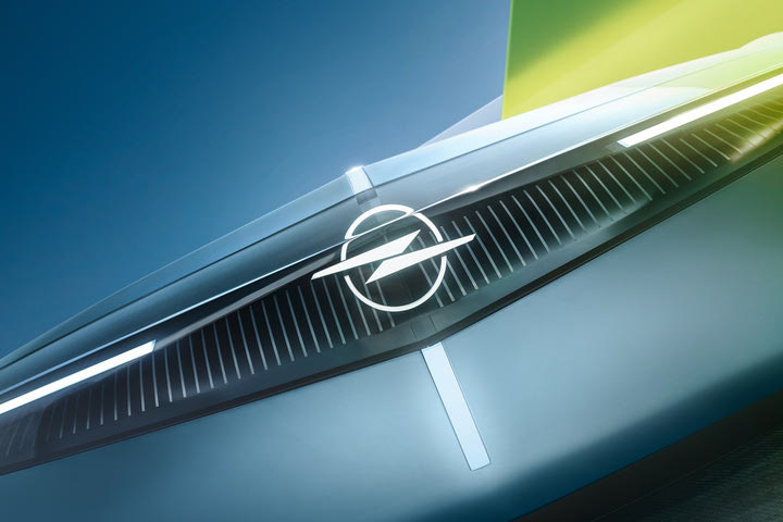 H Opel μας δίνει λίγο Experimental ακόμα