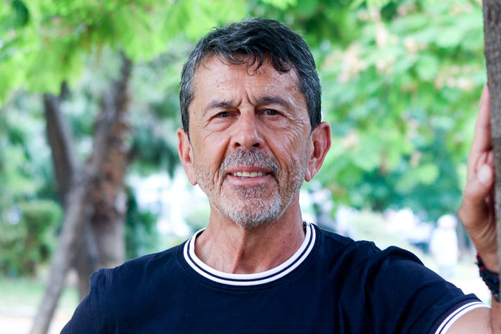 Ο Γιάννης Πετράκης στο SPORT24: “Οι προπονητές στην Ελλάδα κοιτάμε να βγάλουμε ο ένας το μάτι του άλλου, όνειρο η επιστροφή στον ΟΦΗ”