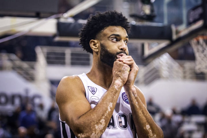 Στο ρόστερ των Κλίπερς για το Summer League ο Νέιτ Ρένφρο