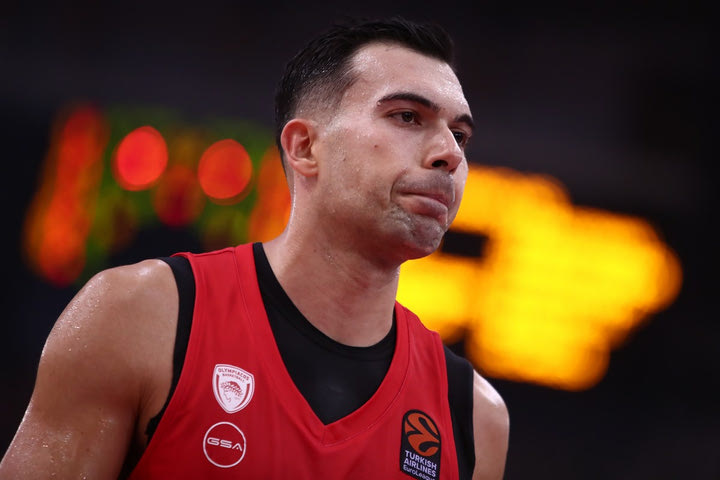 Κώστας Σλούκας: Ο Σλούκι Λουκ φεύγει πιο γρήγορα από τη σκιά του