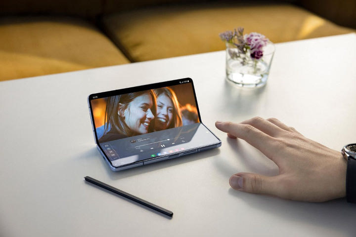 Τα Samsung Galaxy Z Flip 5 και Galaxy Z Fold5 προσφέρουν ευελιξία και πολυμορφία