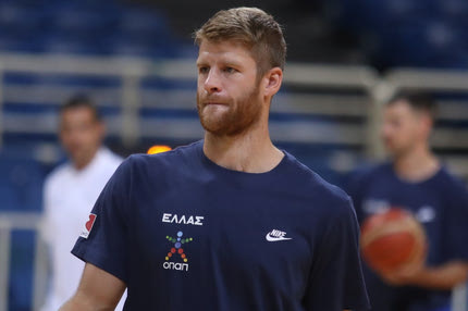 Εθνική Ελλάδας: Η πρώτη φωτογραφία του Τόμας Γουόκαπ με γαλανόλευκα και η επιστροφή του Ντίνου Μήτογλου