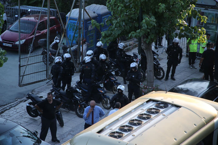 Παναθηναϊκός: Τρεις συλλήψεις στη Λεωφόρο, ο ένας είχε πάνω του μαχαίρι
