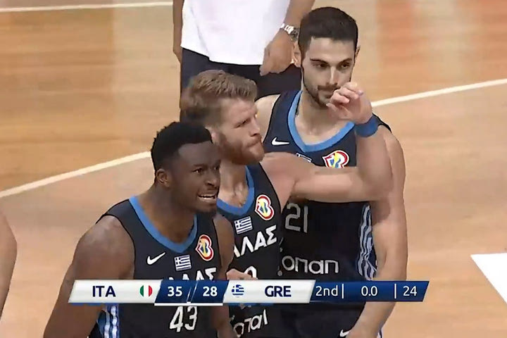 Ιταλία – Ελλάδα: Το μεγάλο buzzer-beater τρίποντο του Τόμας Γουόκαπ