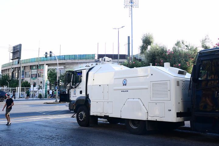 Στη Λεωφόρο και ο “Αίαντας”, η υδροφόρα της Ελληνικής Αστυνομίας