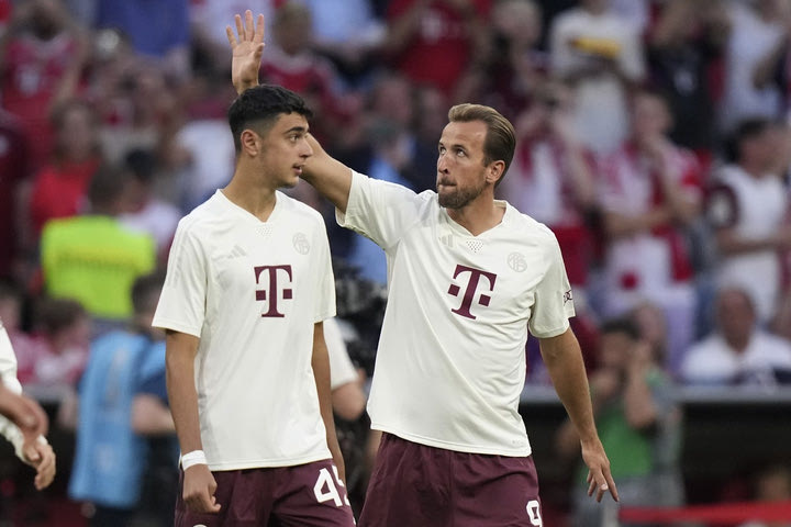 Μπάγερν – Άουγκσμπουργκ 3-1: Τριάρα των Βαυαρών με υπογραφή Κέιν