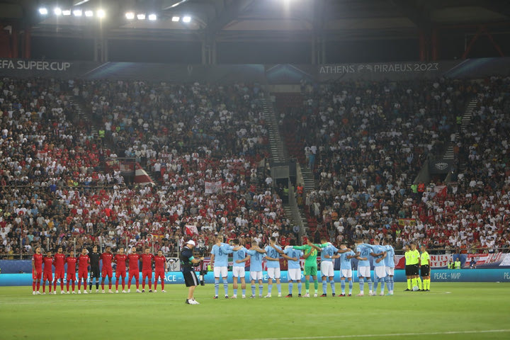 Μάντσεστερ Σίτι – Σεβίλλη: Ενός λεπτού σιγή στη μνήμη του Μιχάλη Κατσούρη