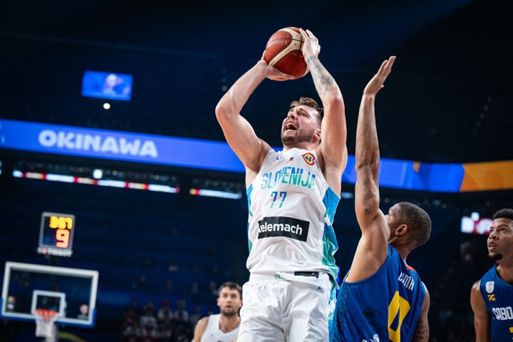 MundoBasket 2023, Σλοβενία – Πράσινο Ακρωτήρι 92-77: Πρώτη και αήττητη στην επόμενη φάση η ομάδα του Λούκα Ντόντσιτς