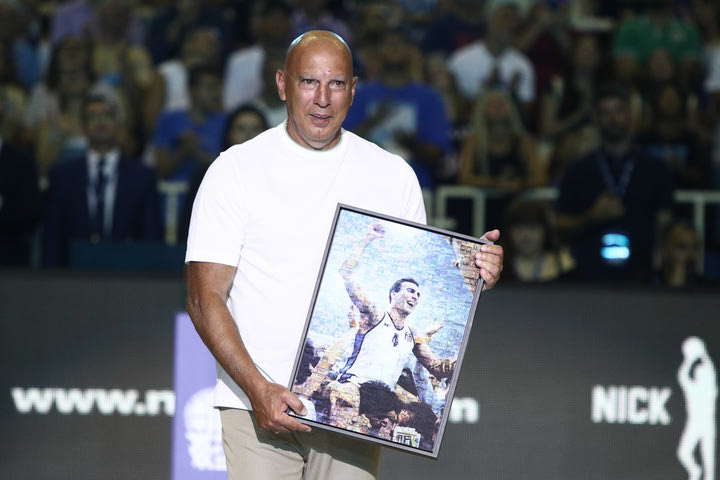 Γκάλης: “Δεν υπάρχει μεγαλύτερη τιμή από το να σε βραβεύει η αθλητική σου οικογένεια”