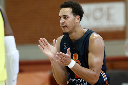 Στο Λαύριο ο Τζέρικολ Χέλεμς