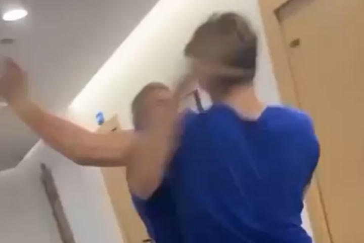 Απίστευτο ξύλο ανάμεσα σε Φινλανδούς μπασκετμπολίστες: “Ας τους αφήσουμε να το λύσουν μεταξύ τους”