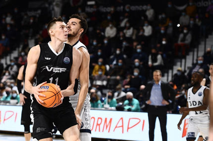 Το Λαύριο γεμίζει τη ρακέτα με τον Ίλια Γκρόμοβς