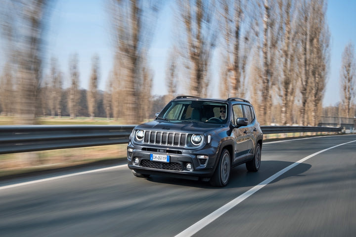 Νέα μείωση τιμών για το Jeep Renegade e-Hybrid