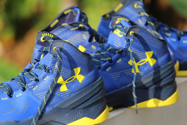Under Armour ρούχα και παπούτσια με έκπτωση έως 50%