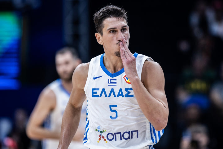 Η Ελλάδα των ανατροπών δεν φοβάται τη Λιθουανία, η αδικία για την Ευρώπη και η επιτυχία του Ζούρου