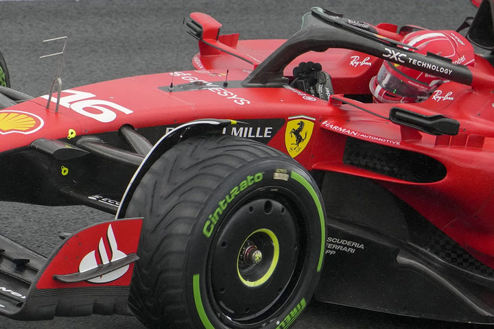 Formula 1: Ο Λεκλέρ έξαλλος με τους μηχανικούς του στο τέλος του Q1, πριν από το ατύχημά του