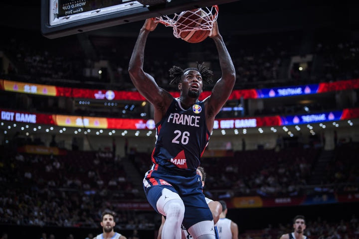 MundoBasket 2023, Γαλλία: Με Λεσόρ η 12άδα, πήρε το ιατρικό ΟΚ ο σέντερ του Παναθηναϊκού